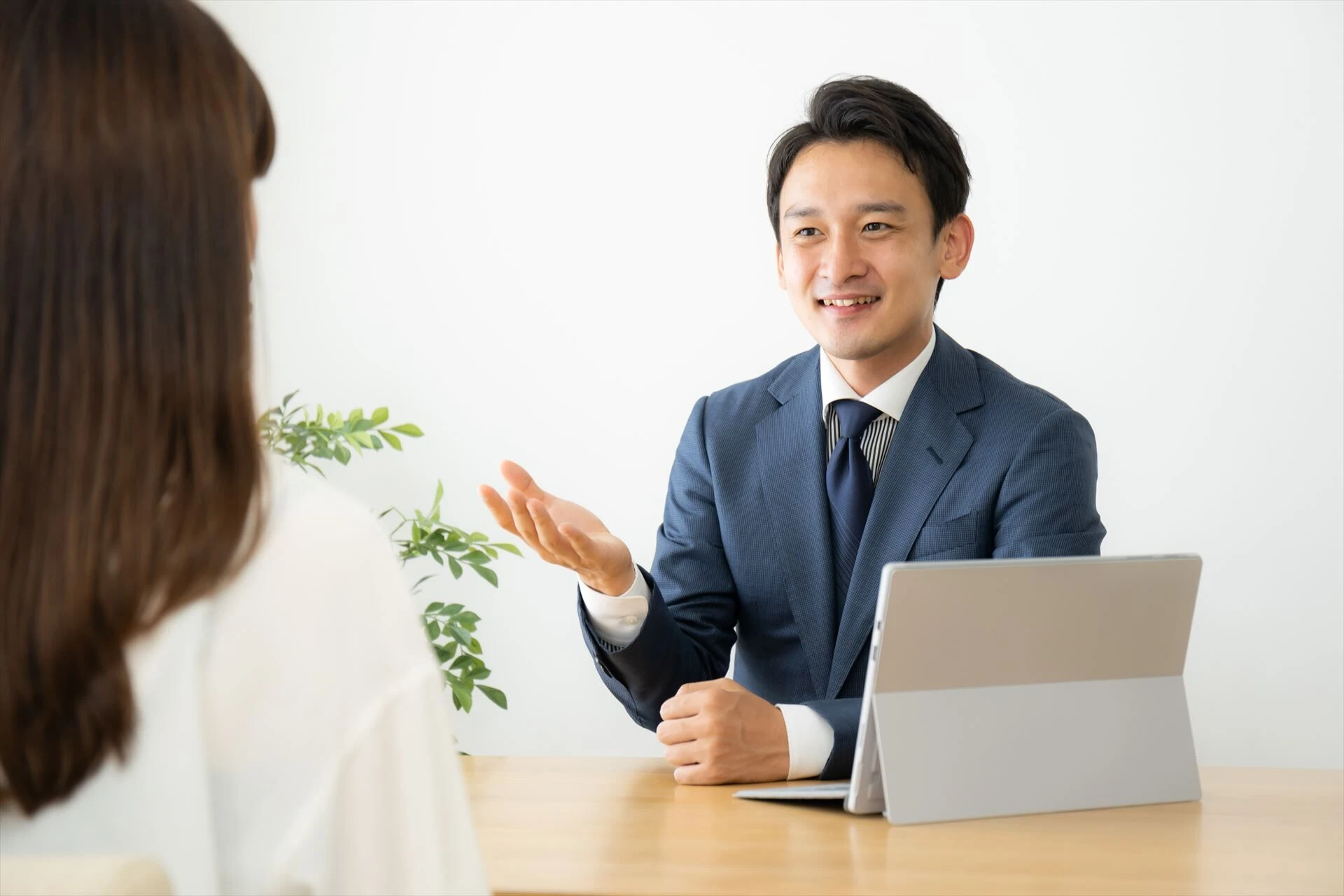 今後のお手入れや対応について説明